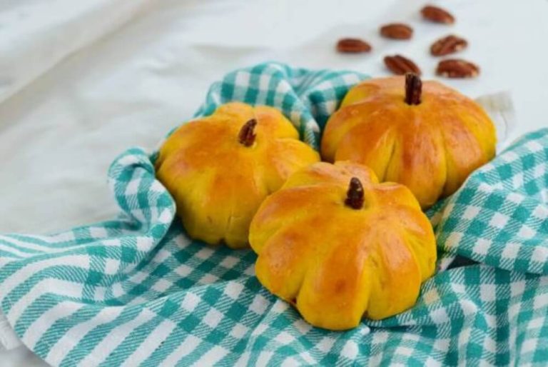 Pumpkin Bread Rolls Recipe