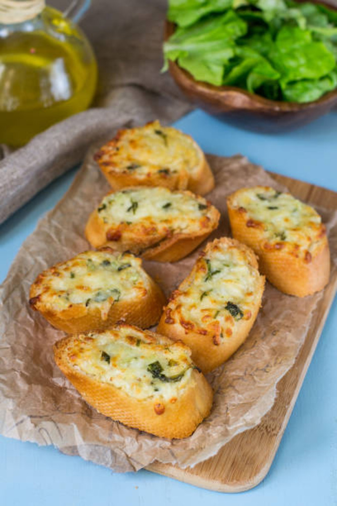 Cheesy Garlic Bread Recipe