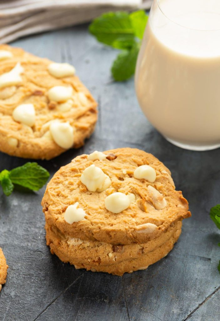 White Chocolate Macadamia Nut Cookies Recipe