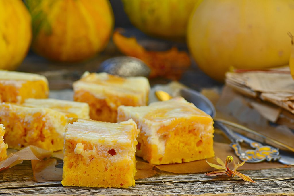 Pumpkin Cheesecake Bars Recipe