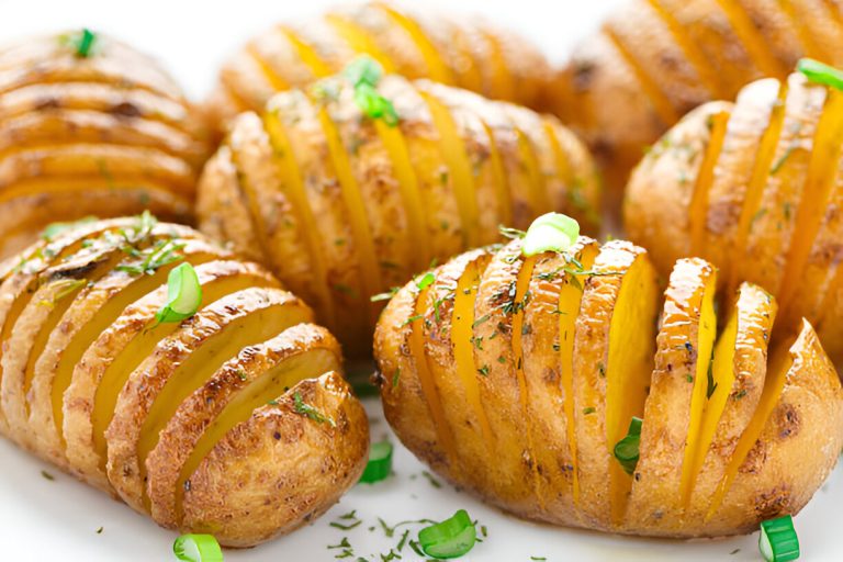 Garlic Hasselback Potatoes Recipe