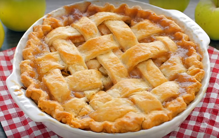 Latticed Crust Apple Pie Recipe