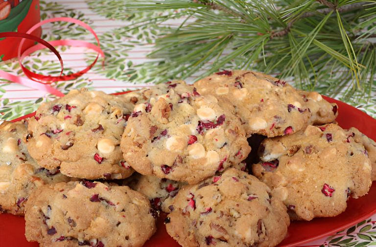 White Chocolate Candy Cane Cookies Recipe