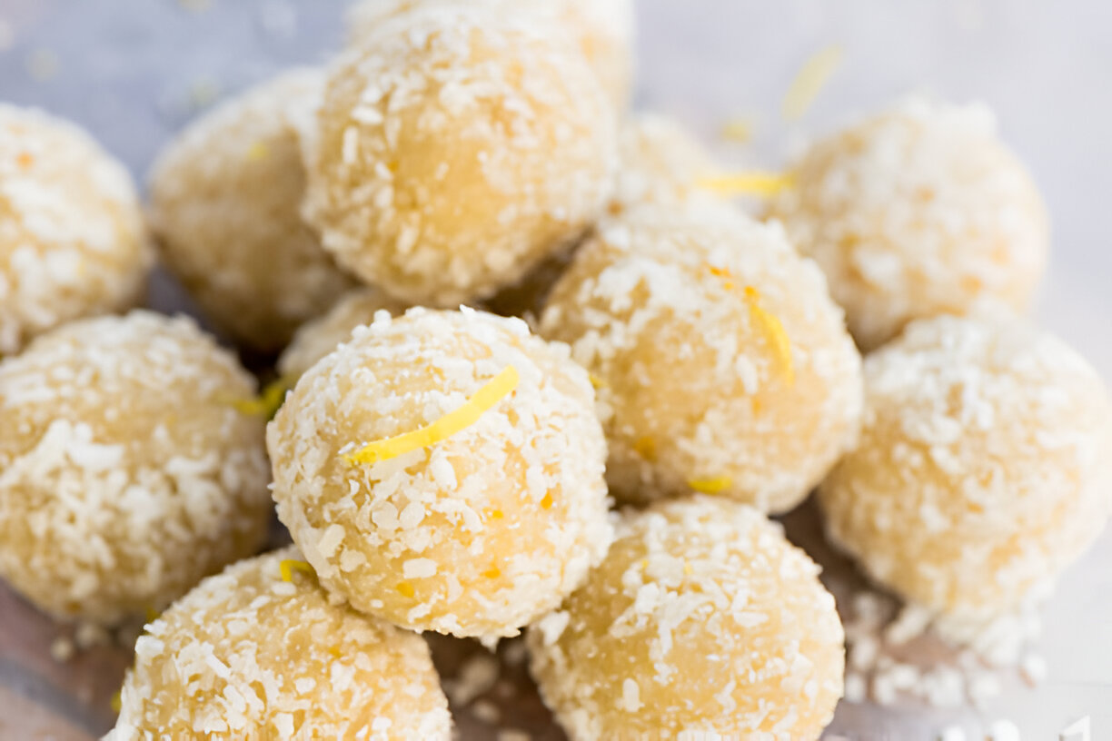 Pineapple Christmas Balls Recipe