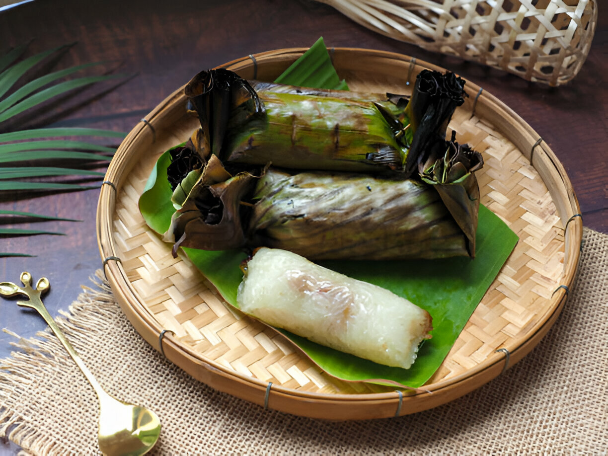 Sweet Sticky Rice in Banana Leaf on Grill Recipe